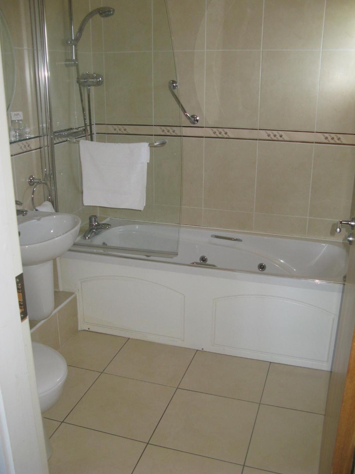 Laragh House B&B Килкенни Номер фото